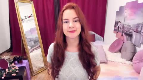 Snapshot of lolomercier chatting on 22, 2, 2025 LoloMercier online show from 22, 2, 2025