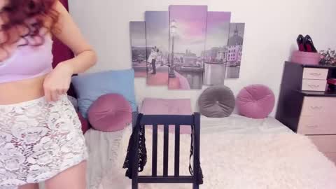 Snapshot of lolomercier chatting on 26, 10, 2025 LoloMercier online show from 26, 10, 2025