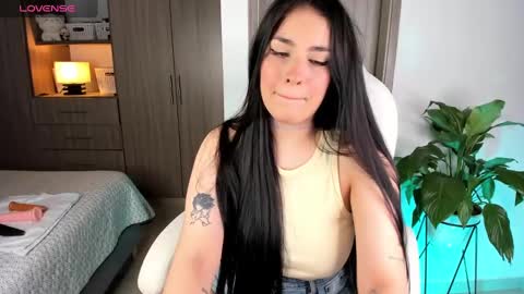 Sarah online show from 12, 1, 2025