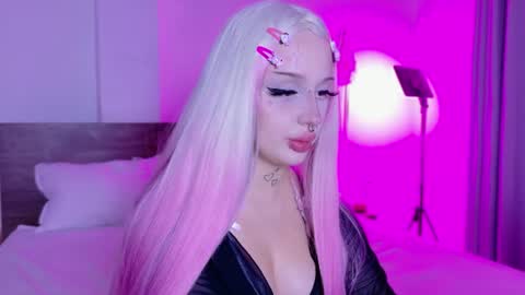 Kari online show from 23, 6, 2026