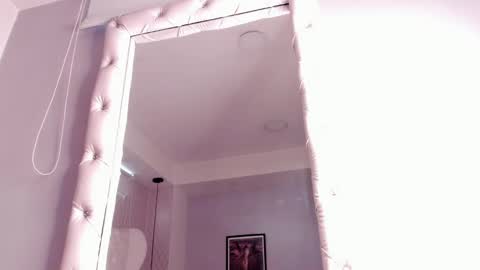 Snapshot of lolyyuno chatting on 12, 1, 2025 Loly online show from 12, 1, 2025