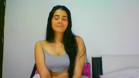 Snapshot of lomaslindosoyyo chatting on 27, 12, 2024 estehfania online show from 27, 12, 2024