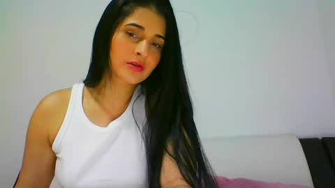 Snapshot of lomaslindosoyyo chatting on 6, 1, 2025 estehfania online show from 6, 1, 2025