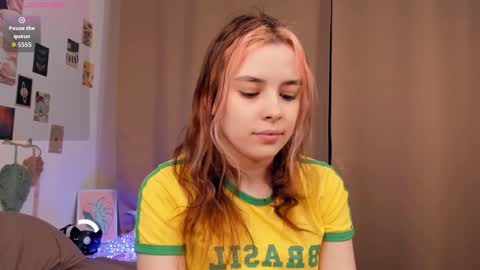 Lona online show from 4, 3, 2026