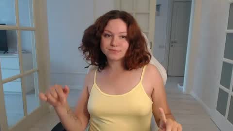 Snapshot of londonmiley chatting on 14, 7, 2026 LondonMiley online show from 14, 7, 2026