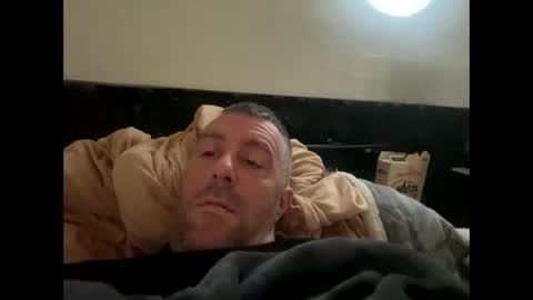 Snapshot of londonsbigbenxxx chatting on 17, 12, 2025 londonsbigbenxxx online show from 17, 12, 2025