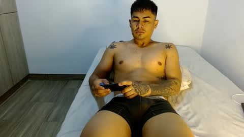 lonelydick2002 online show from 5, 2, 2025