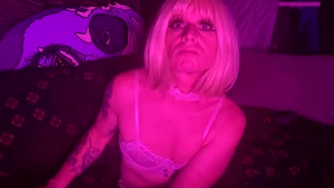 longbeachcd69 online show from 8, 2, 2025