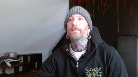 Snapshot of longhair021 chatting on 15, 1, 2025 longhair online show from 15, 1, 2025