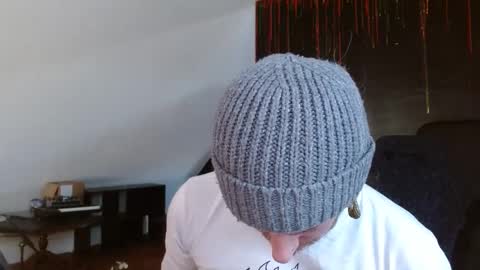 Snapshot of longhair021 chatting on 18, 2, 2025 longhair online show from 18, 2, 2025