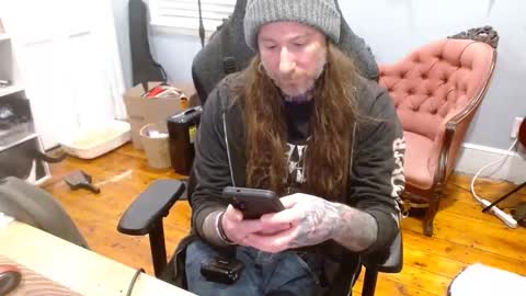 Snapshot of longhair021 chatting on 19, 10, 2025 longhair online show from 19, 10, 2025