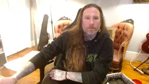 Snapshot of longhair021 chatting on 7, 11, 2025 longhair online show from 7, 11, 2025
