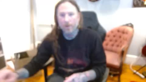 Snapshot of longhair021 chatting on 15, 11, 2025 longhair online show from 15, 11, 2025