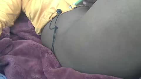 Snapshot of longlip30 chatting on 11, 9, 2025 Longlip30 online show from 11, 9, 2025