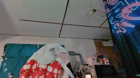 Londoncashmere69  online show from 23, 2, 2025