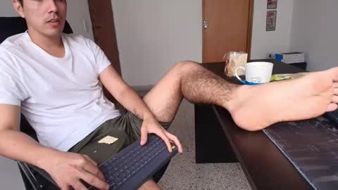 looki 16 online show from 12, 10, 2025