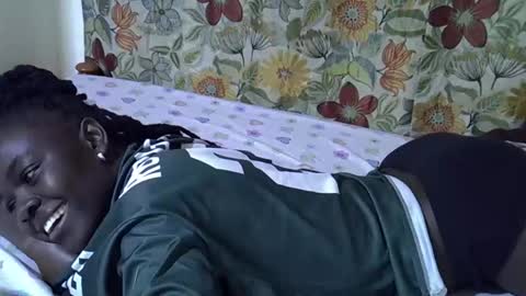 Snapshot of lora_amor chatting on 25, 4, 2026 lora_amor online show from 25, 4, 2026