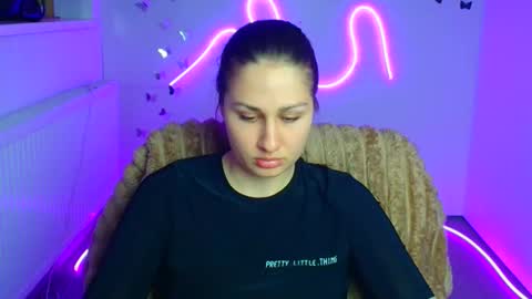 Lora online show from 17, 4, 2026