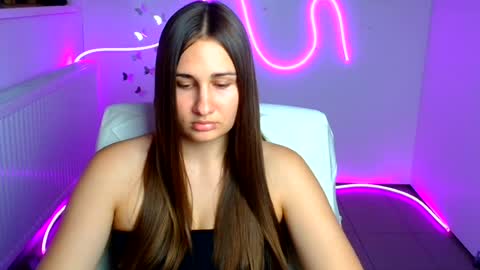 Snapshot of lora_kisses chatting on 17, 7, 2026 Lora online show from 17, 7, 2026