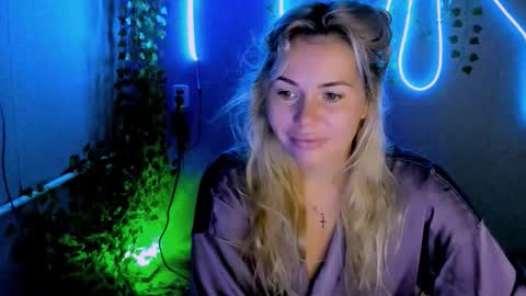 Lora online show from 12, 9, 2025