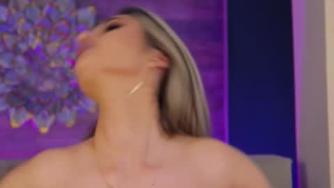 Lora online show from 15, 1, 2026