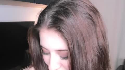 Snapshot of lorainethach chatting on 8, 7, 2026 Yomi online show from 8, 7, 2026