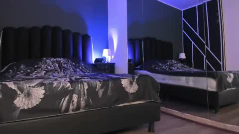 Snapshot of lorbeer_owo chatting on 4, 8, 2026 L A U R E L online show from 4, 8, 2026
