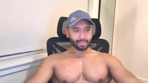 Snapshot of lordcalepecs chatting on 31, 5, 2026 Cale online show from 31, 5, 2026