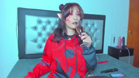 Lore Depp online show from 7, 3, 2025