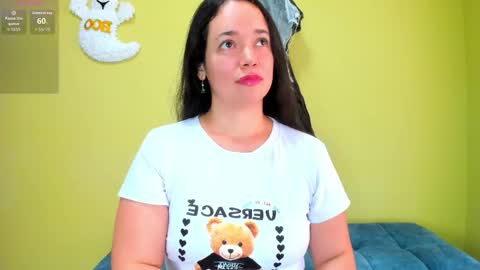 Snapshot of loreen_grey chatting on 12, 10, 2025 Loren Grey online show from 12, 10, 2025