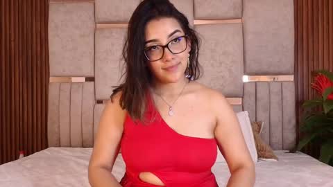 Snapshot of lorein_dim chatting on 10, 10, 2025 Lorein online show from 10, 10, 2025