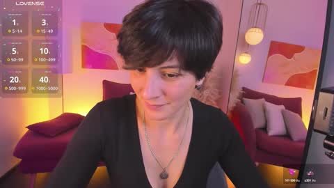 Loren online show from 4, 10, 2025