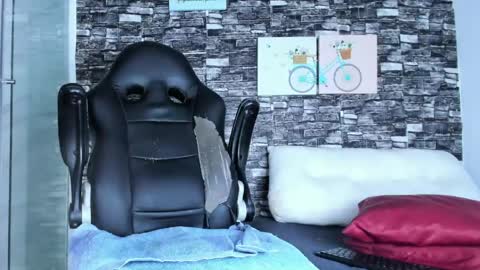 Ashley Cotez online show from 21, 5, 2026