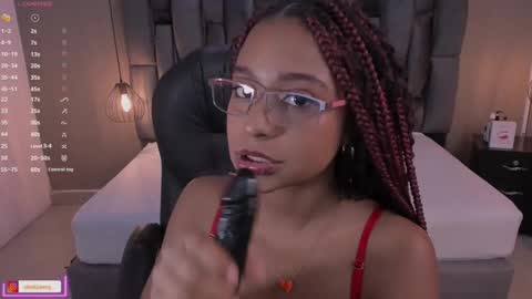 Lorena Vieira  online show from 5, 3, 2025