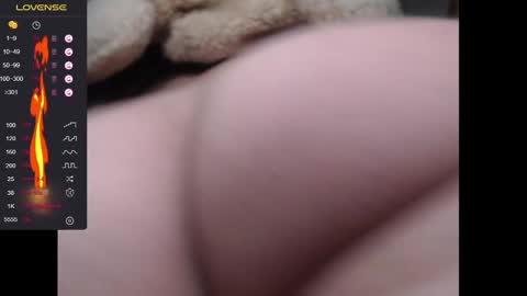 Snapshot of lorenitha_20 chatting on 18, 12, 2024 lorenitha online show from 18, 12, 2024