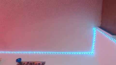 Snapshot of lorenitha_20 chatting on 8, 9, 2025 lorenitha online show from 8, 9, 2025