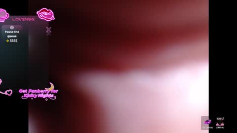 Snapshot of lorenitha_20 chatting on 3, 11, 2025 lorenitha online show from 3, 11, 2025