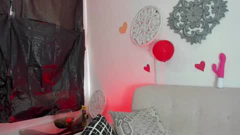 L O R E N online show from 25, 2, 2025