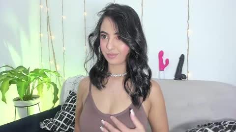 L O R E N online show from 14, 4, 2026