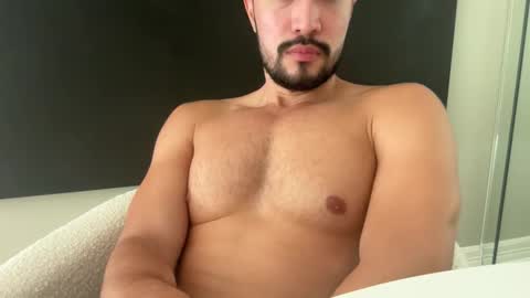 Snapshot of lorenzo_1997 chatting on 27, 11, 2025 Lorenzo online show from 27, 11, 2025