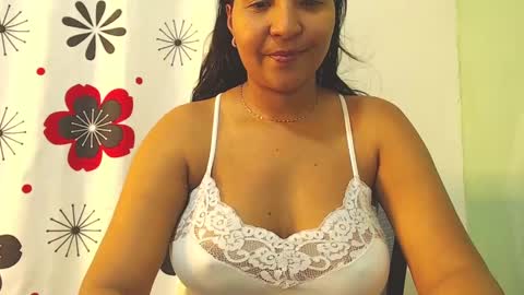 Snapshot of loretta_ chatting on 16, 2, 2025 Loretta Gmez online show from 16, 2, 2025