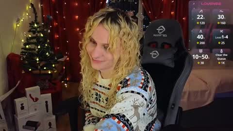 Snapshot of lori_myaf chatting on 27, 12, 2024 Lori ----------------------------------- online show from 27, 12, 2024