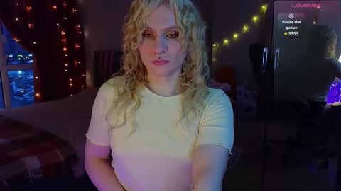 Snapshot of lori_myaf chatting on 2, 3, 2025 Lori ----------------------------------- online show from 2, 3, 2025