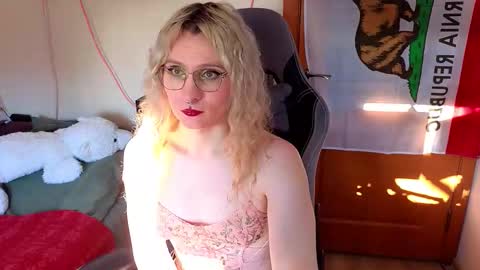 Lori -----------------------------------    online show from 18, 2, 2026