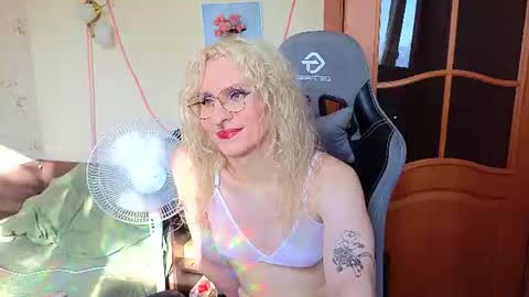 Lori -----------------------------------    online show from 31, 7, 2026