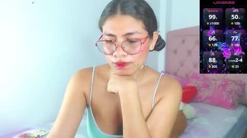 Snapshot of lorraine_rosse chatting on 1, 10, 2025 lorraine online show from 1, 10, 2025