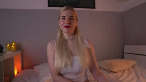 Snapshot of lorrie_love_story chatting on 3, 5, 2026 Lorrie online show from 3, 5, 2026