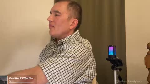 Snapshot of lostandlonelysoul chatting on 7, 6, 2026 Hazemir online show from 7, 6, 2026