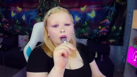Snapshot of lottieparker chatting on 28, 5, 2026 Lottie online show from 28, 5, 2026