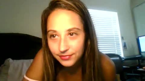 lotusflowerbomb95 online show from 30, 4, 2026